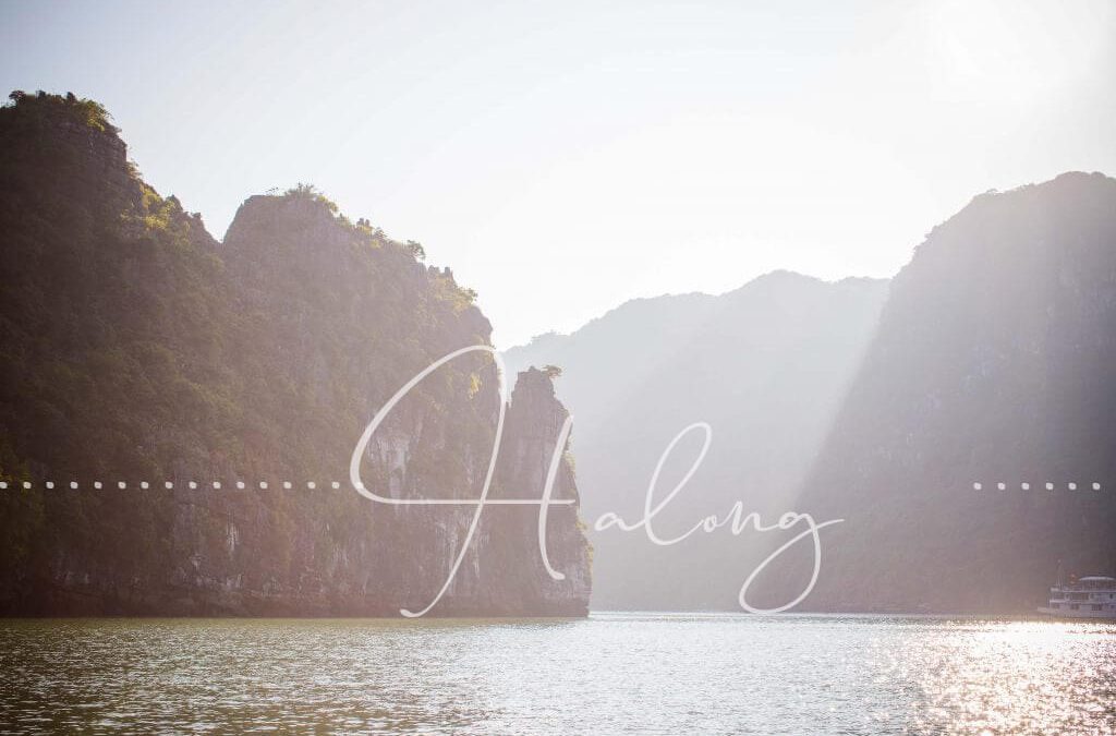 Halong Bucht und seine Inseln