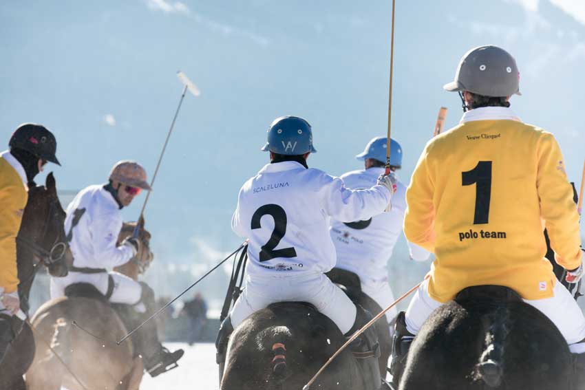 Snow Polo Spieler in Schneelandschaft Kitzbühel