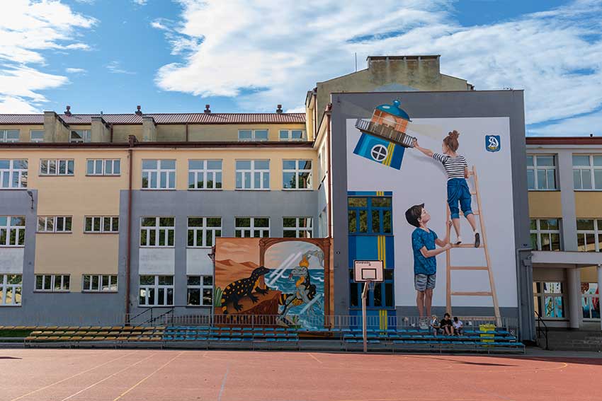 Schulgebäude auf der Halbinsel Hel