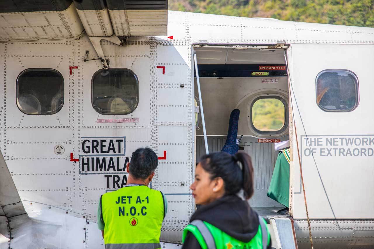 Tara Air Flugzeug Lukla in Nepal